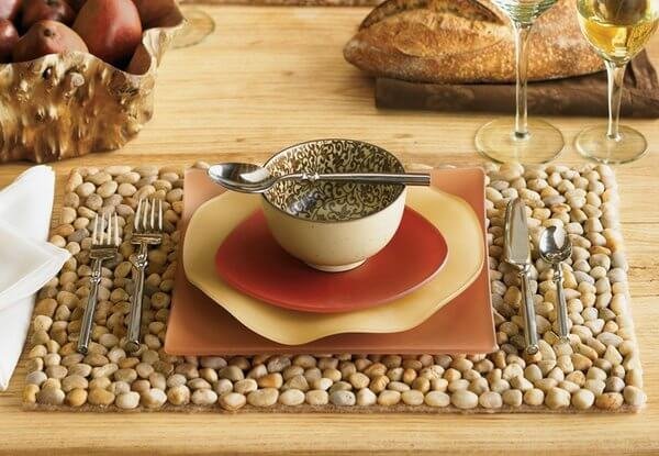 Mantel con piedras