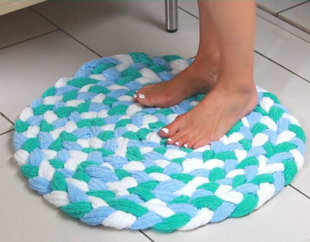alfombra-con-toallas-recicladas