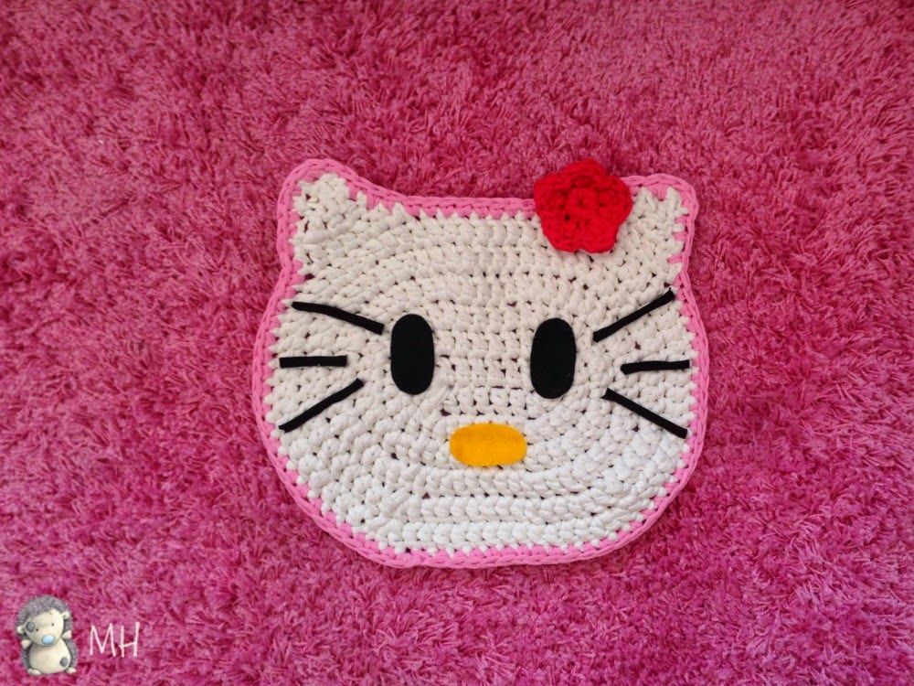 DIY Alfombra Hello Kitty a crochet
