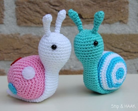 Patrón caracol Sofie en amigurimi
