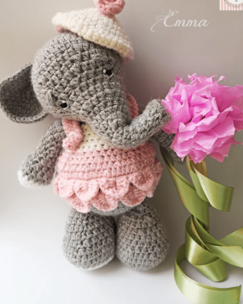 Elefanta Emma amigurumi con patr贸n gratis