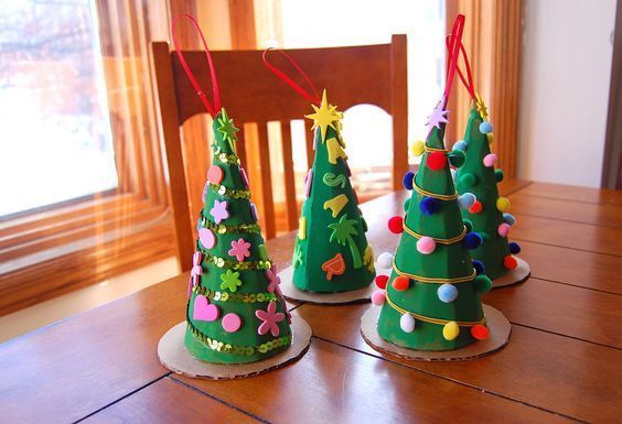 Ideas muy fáciles para hacer adornos de navidad con niños