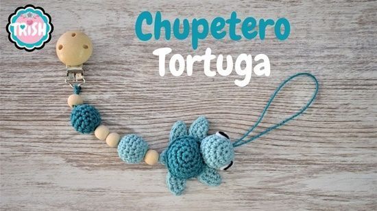 Porta chupetes de tortuga hecho a crochet